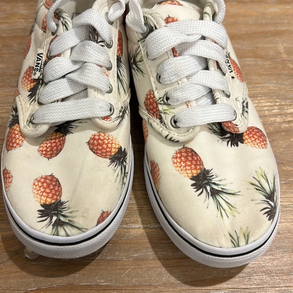 Vans. Pinapple Print.  Women’s 5 - Picture 6 of 15
